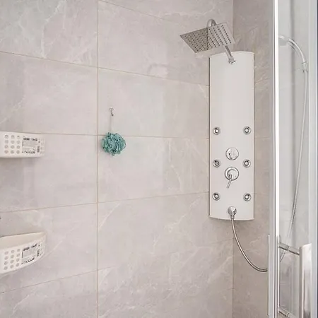 Holiday home Moradia Aura Santi